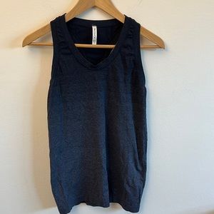 Athleta Momentum Tank